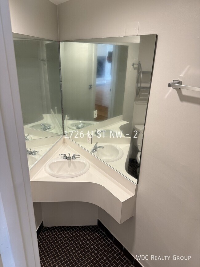 Building Photo - 1726 U St NW