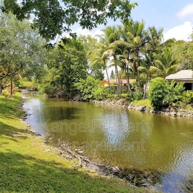 Building Photo - 11429 NW 35th St