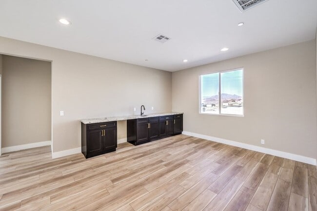 Building Photo - Strip View - Custom Home - Immediate Move In - Horse Property