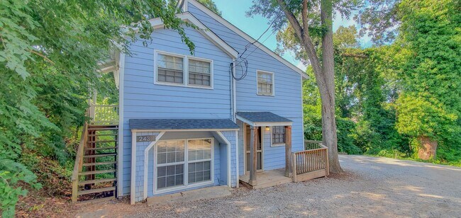Primary Photo - 243-243.5 Hall St