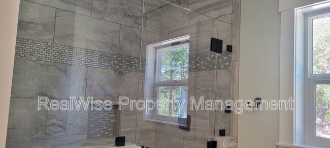 Building Photo - 235 Needlewood Dr
