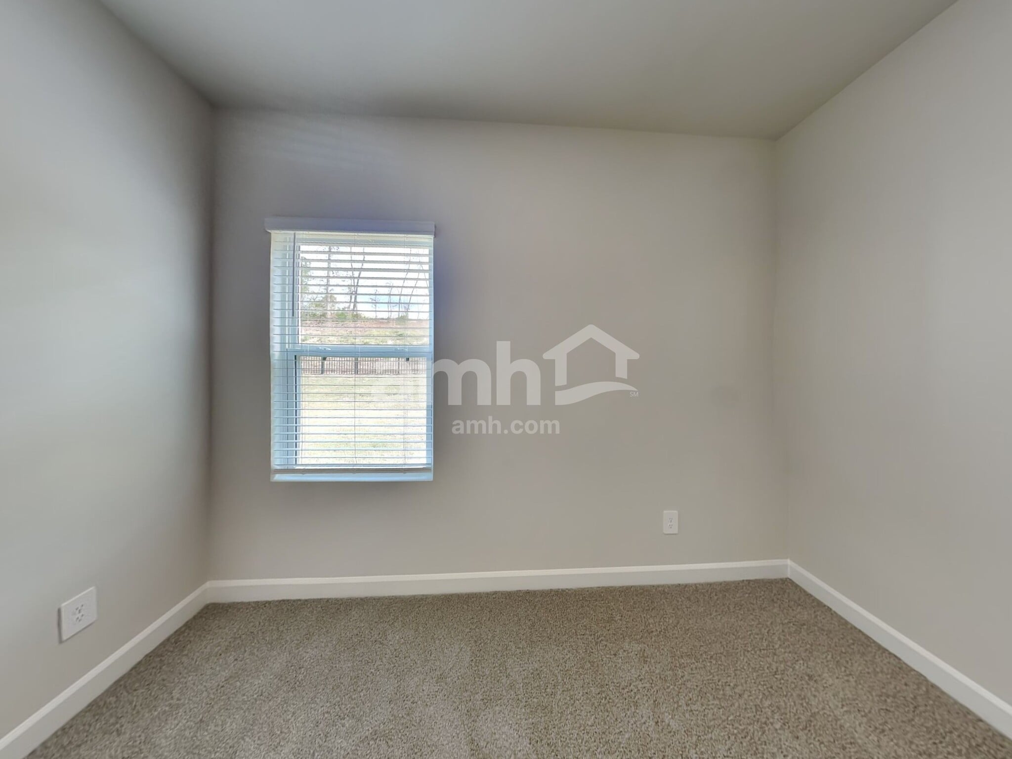 Building Photo - 206 Granby Trl