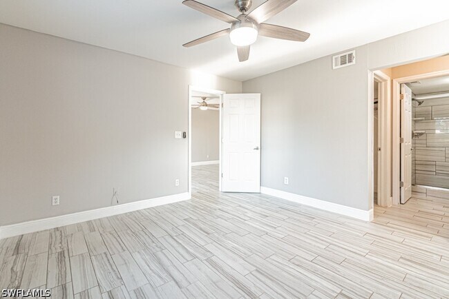 Building Photo - 1392 Churchill Cir