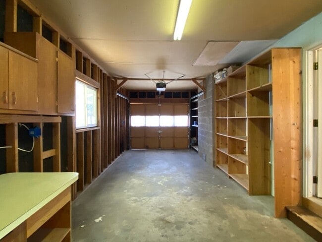 Building Photo - 1328 Woodmoor Ln