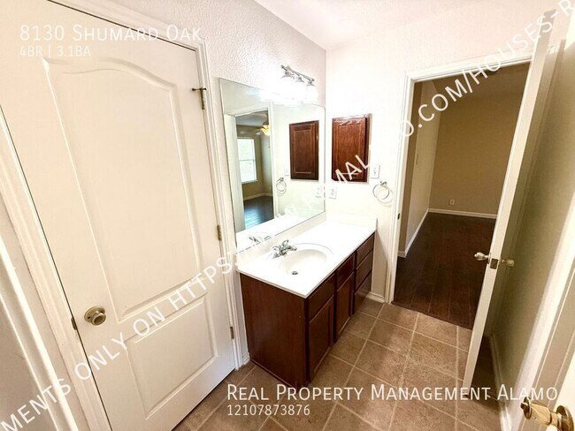 Building Photo - 8130 Shumard Oak Dr