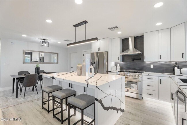 Building Photo - 14820 N 35th St