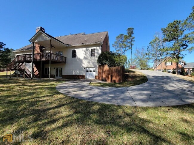 Building Photo - 125 Farmington Dr