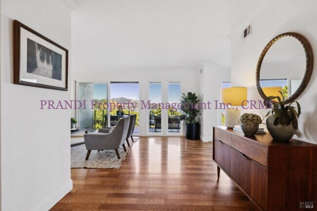 Building Photo - Resort Style Living in Prime Tiburon Location!