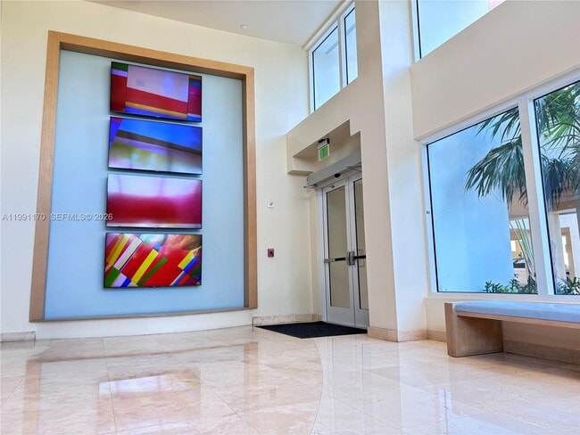 Building Photo - 400 South Pointe Dr