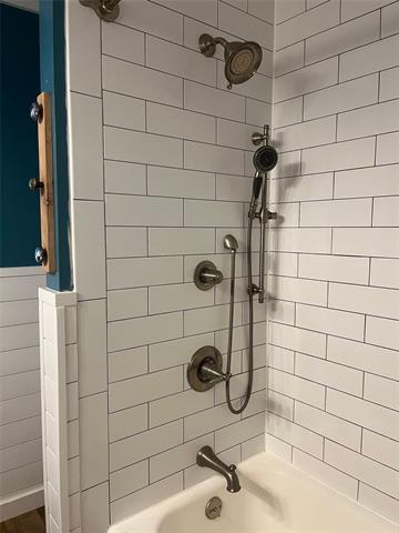 Building Photo - 4050 Russell Ave