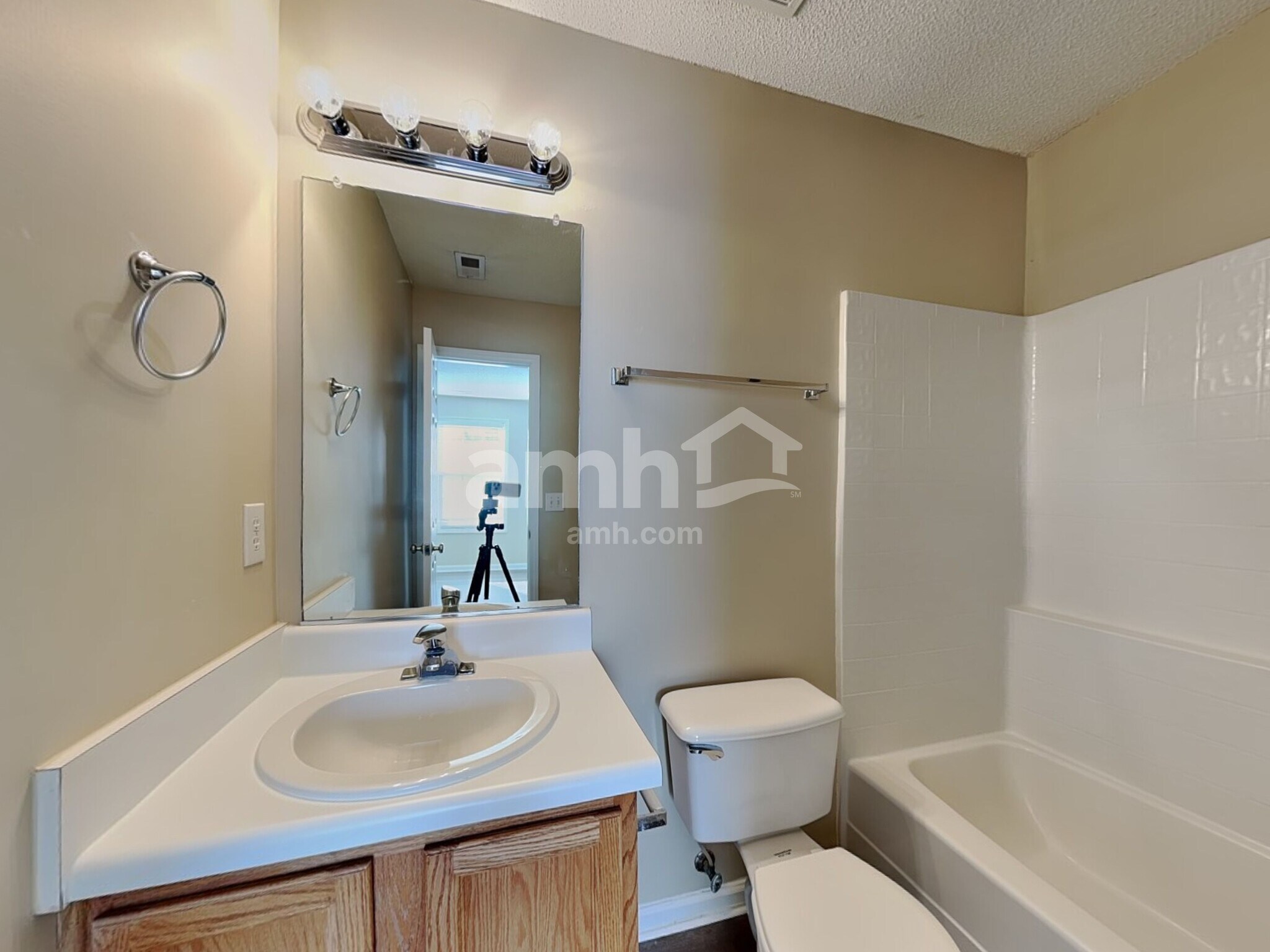 Building Photo - 4809 Tommans Trl