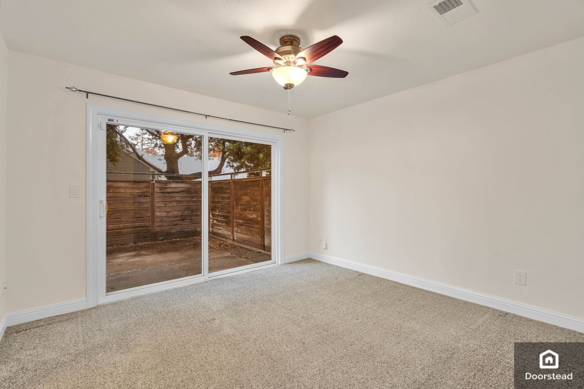 Building Photo - 1714 Somerset Pl