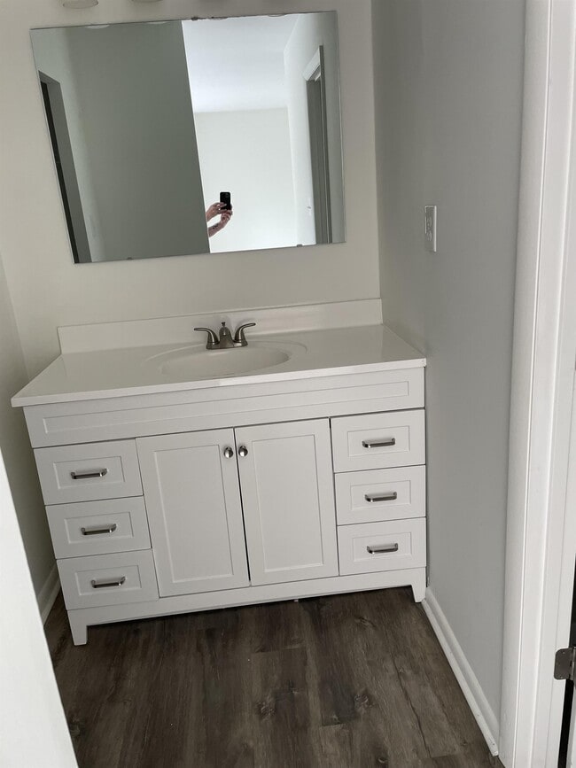 Building Photo - 161 Harvest Dr