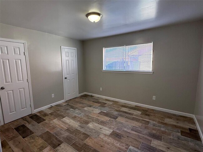 Building Photo - 8343 Bigwood St