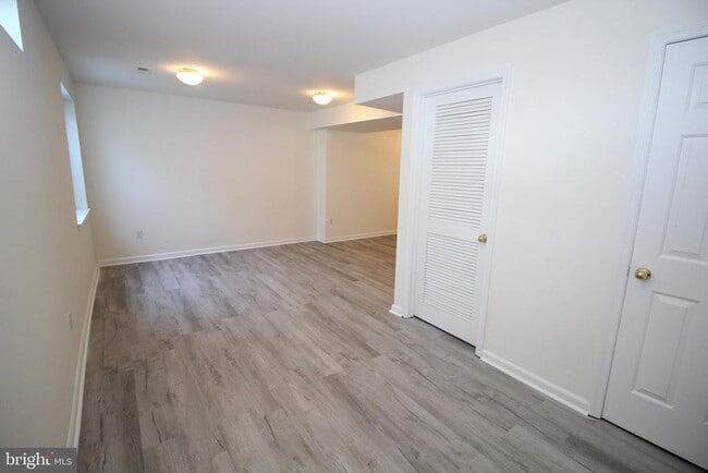 Building Photo - 43 Thomas Harmon Dr