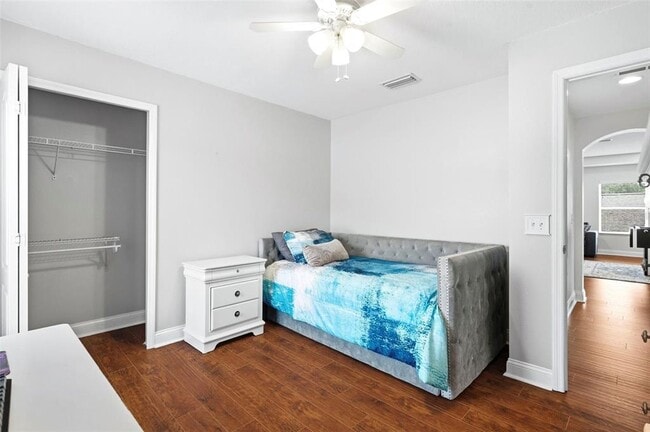 Building Photo - 2734 Silvermoss Dr
