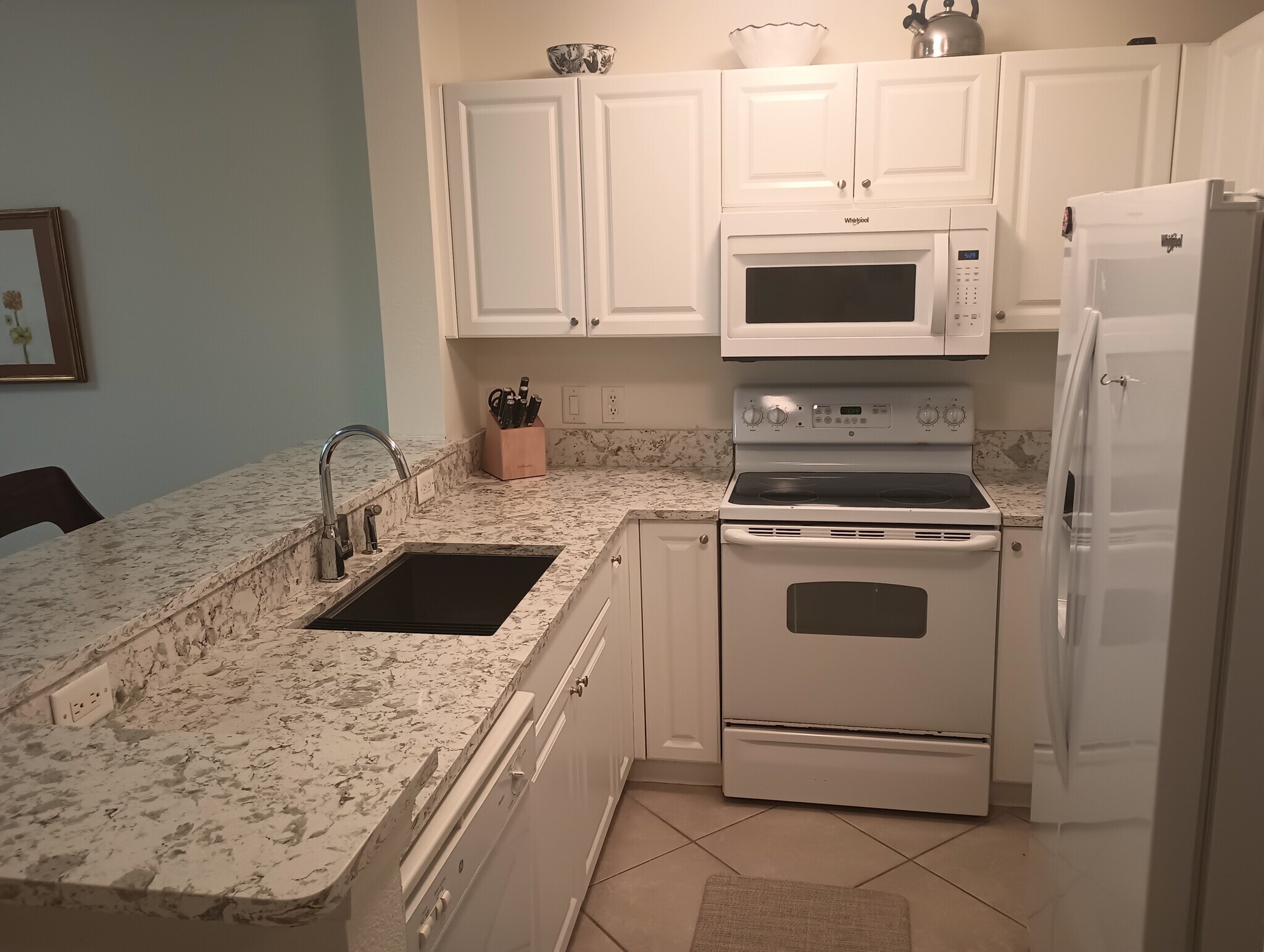 Kitchen - 4510 Botanical Place Cir