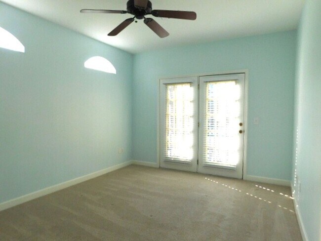 Building Photo - Condo Available At The Preserve of Indigo Run