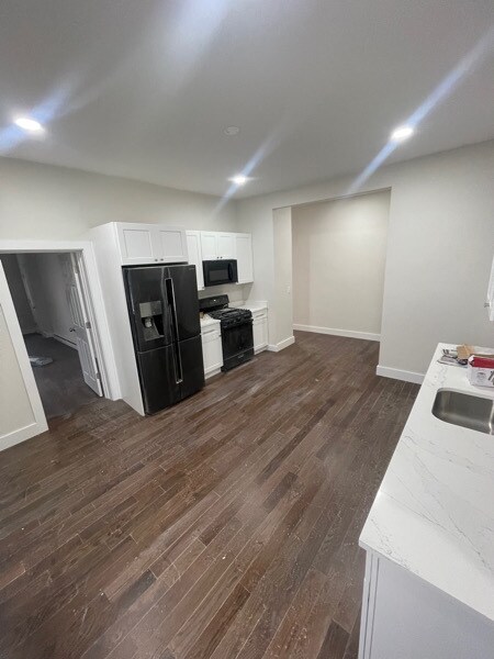 Kitchen - 60 Westville St