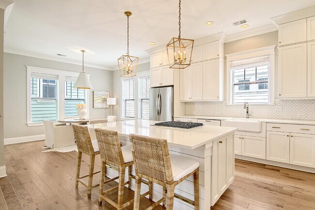 Building Photo - 1636 Juliana St