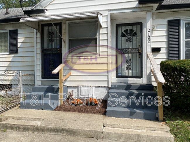 Building Photo - 2102 E 46th St