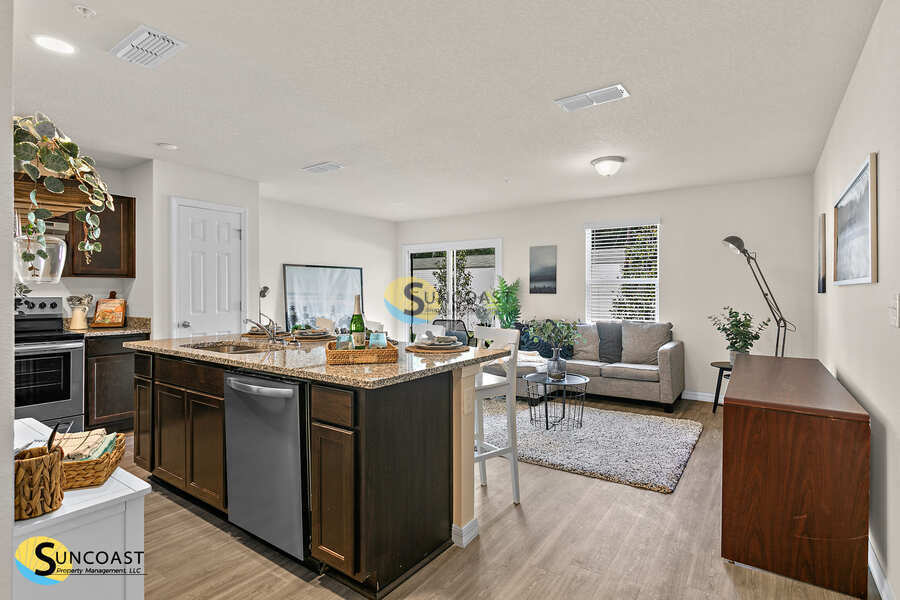 Building Photo - 585 Century 21 Dr