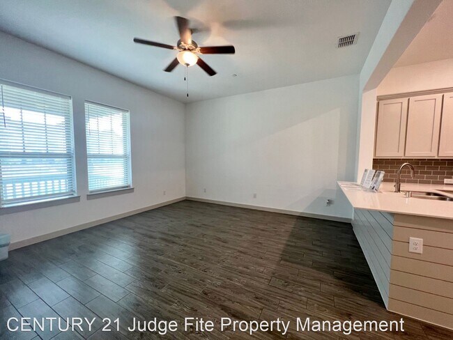 Building Photo - 3 br, 2.5 bath House - 6565 Iron Horse Bou...