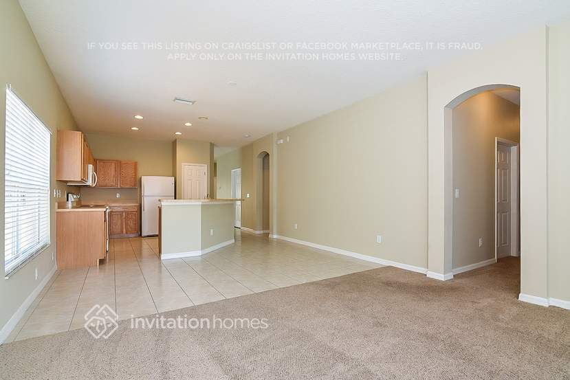 Building Photo - 7610 Wood Violet Dr