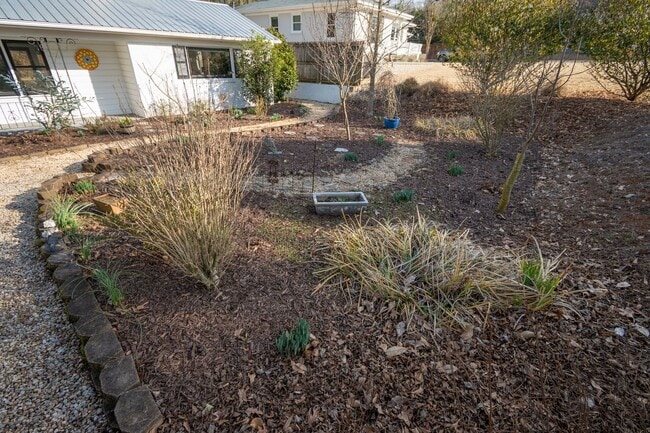 Building Photo - 119 Fortson Cir