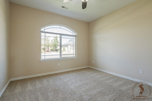 Building Photo - 672 Muirfield Drive