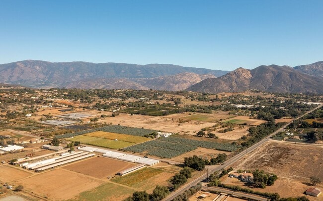Building Photo - 15408 Glentree Rd