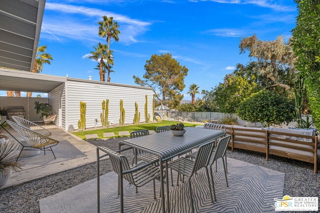 Building Photo - 37830 Cathedral Canyon Dr