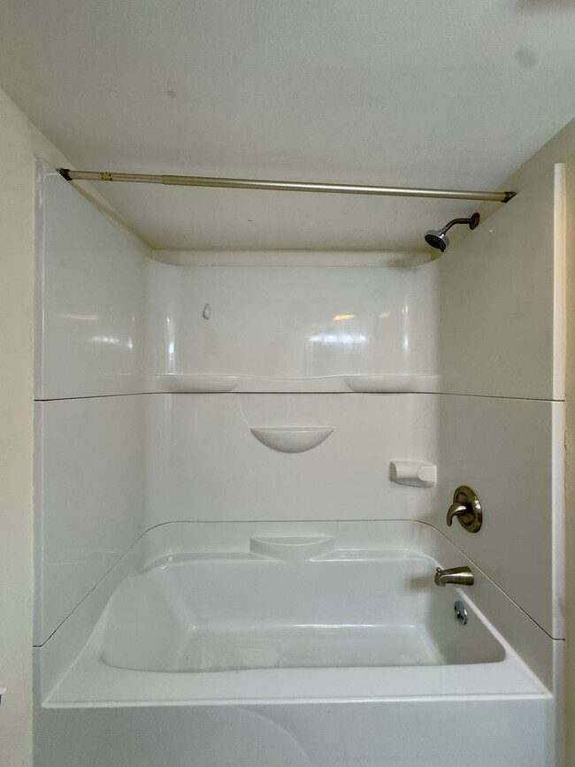 Building Photo - Charming 2 Bedroom/2 Bathroom Townhome in Upper Fells Point, MD!