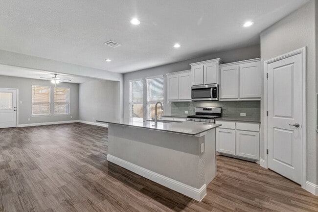 Building Photo - 11521 Adare Dr