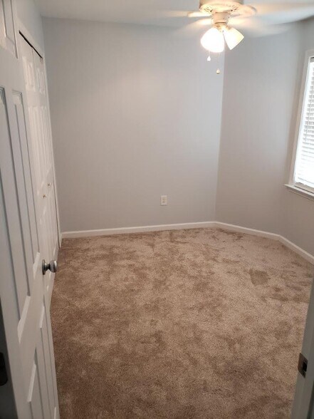 bedroom 4 - 4605 Landover Dale Dr