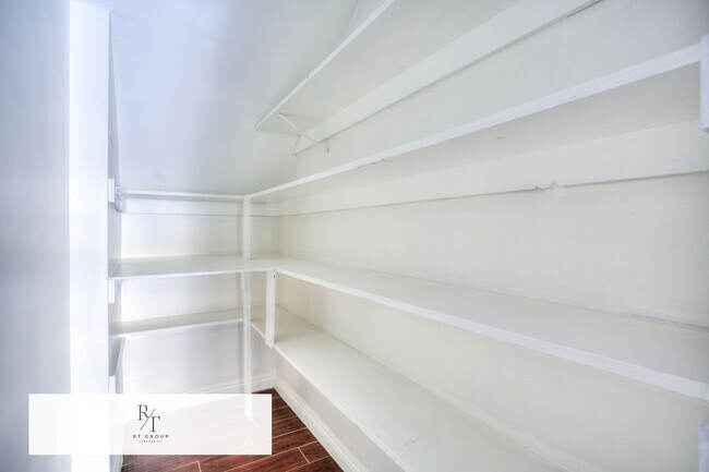 Building Photo - Arcadia School District | Quiet 4-Unit Community