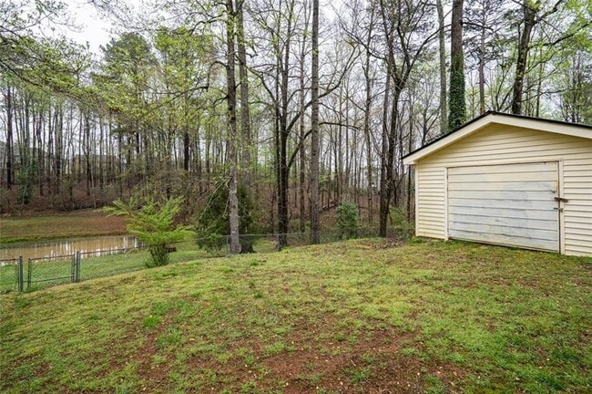 Building Photo - 465 Dobbs Rd