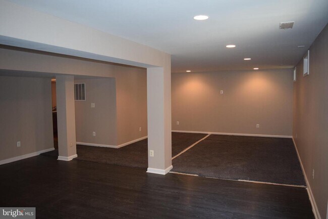 Building Photo - 8315 Kinsley Mill Pl