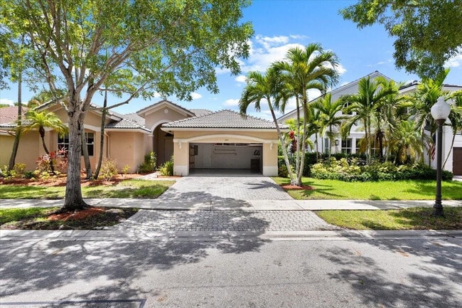 Building Photo - 1441 Cardinal Way