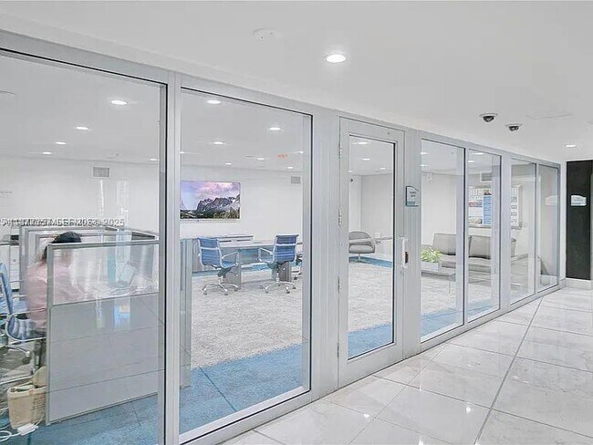 Building Photo - 2950 NE 188th St