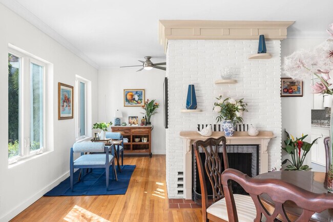 Building Photo - 2317 NE 12th St