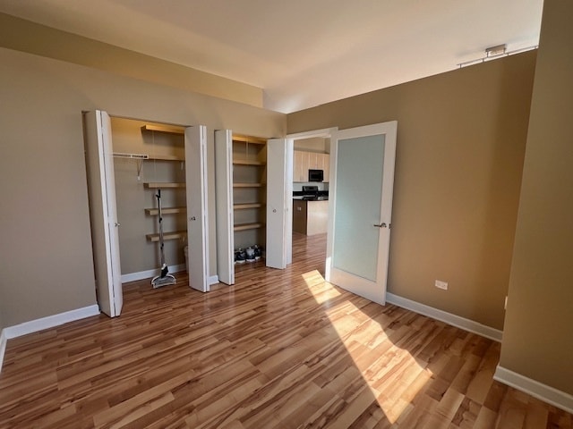 Building Photo - 15 S Throop St