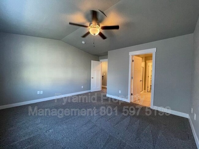 Building Photo - 9257 Ashbourne Dr