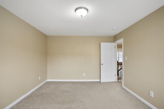 Building Photo - 434 Reynoldston Way