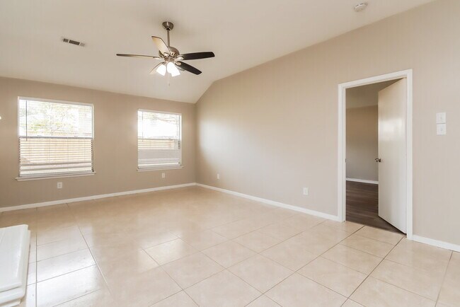 Building Photo - 6607 Mistflower Ln