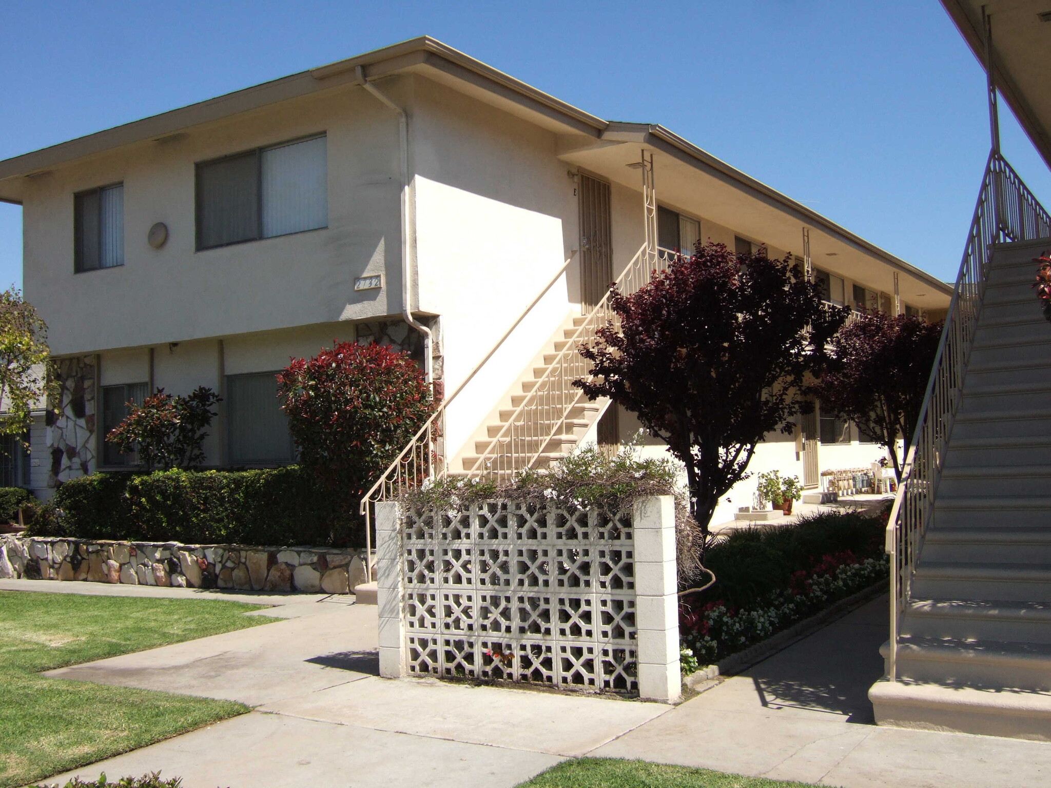 Building Photo - 2732 Arlington Ave