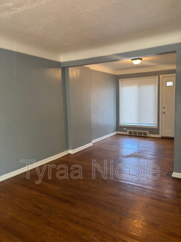 Building Photo - 15896 Southfield Fwy