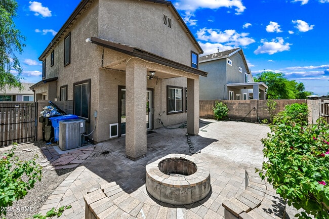 Building Photo - 4230 W Carter Rd