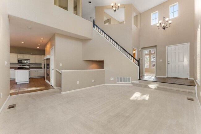 Building Photo - The Hearth of Highlands Ranch - 3bed + off...