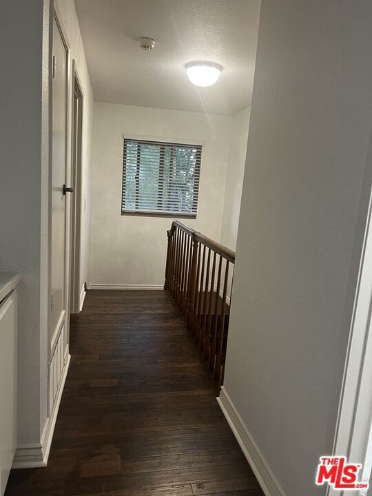 Building Photo - 7825 Seaglen Dr